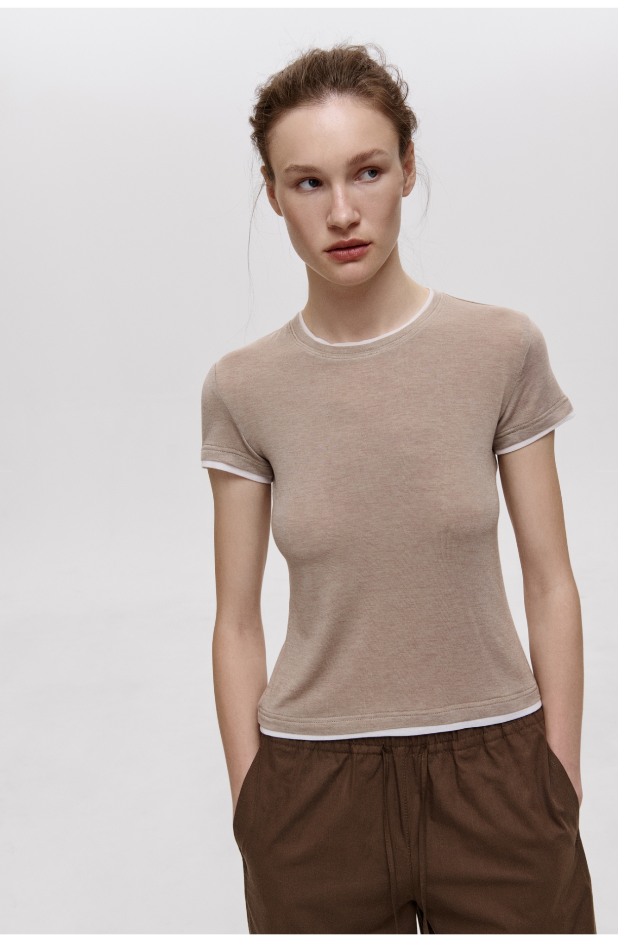 ФУТБОЛКА З АКЦЕНТНИМИ ВСТАВКАМИ З TENCEL 1176\27-3 зображення 43