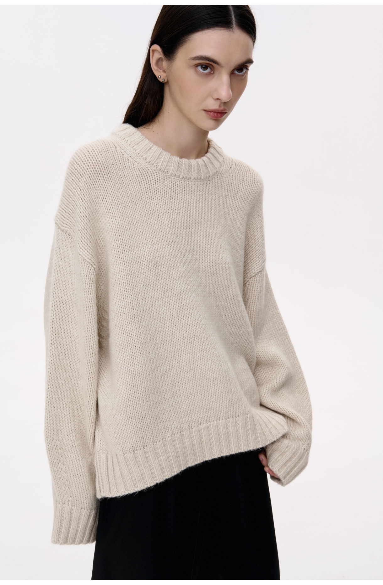 ОВЕРСАЙЗ СВЕТР ЗІ СПУЩЕНОЮ ЛІНІЄЮ ПЛЕЧА 4700 зображення 1