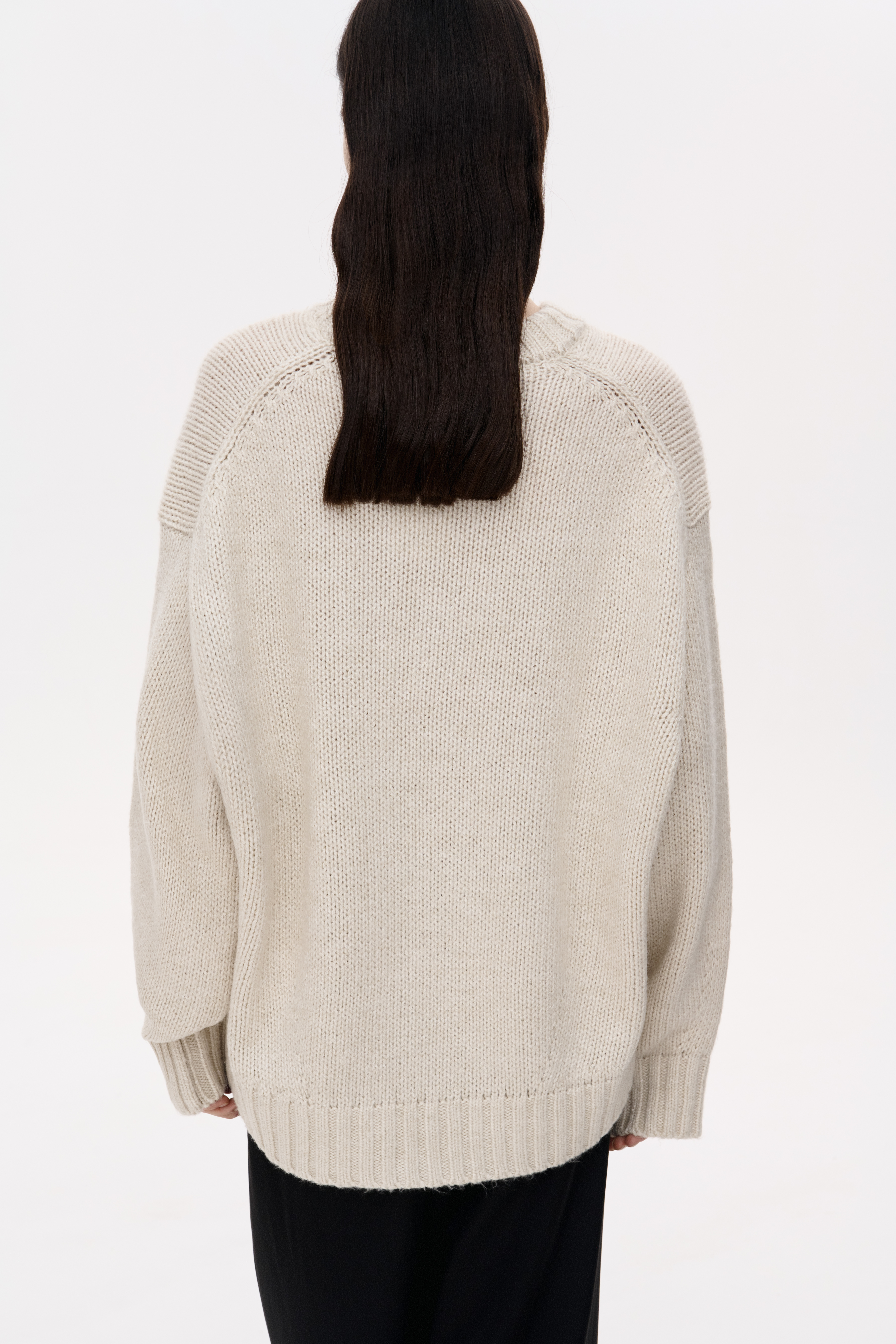 ОВЕРСАЙЗ СВЕТР ЗІ СПУЩЕНОЮ ЛІНІЄЮ ПЛЕЧА 4700 зображення 2