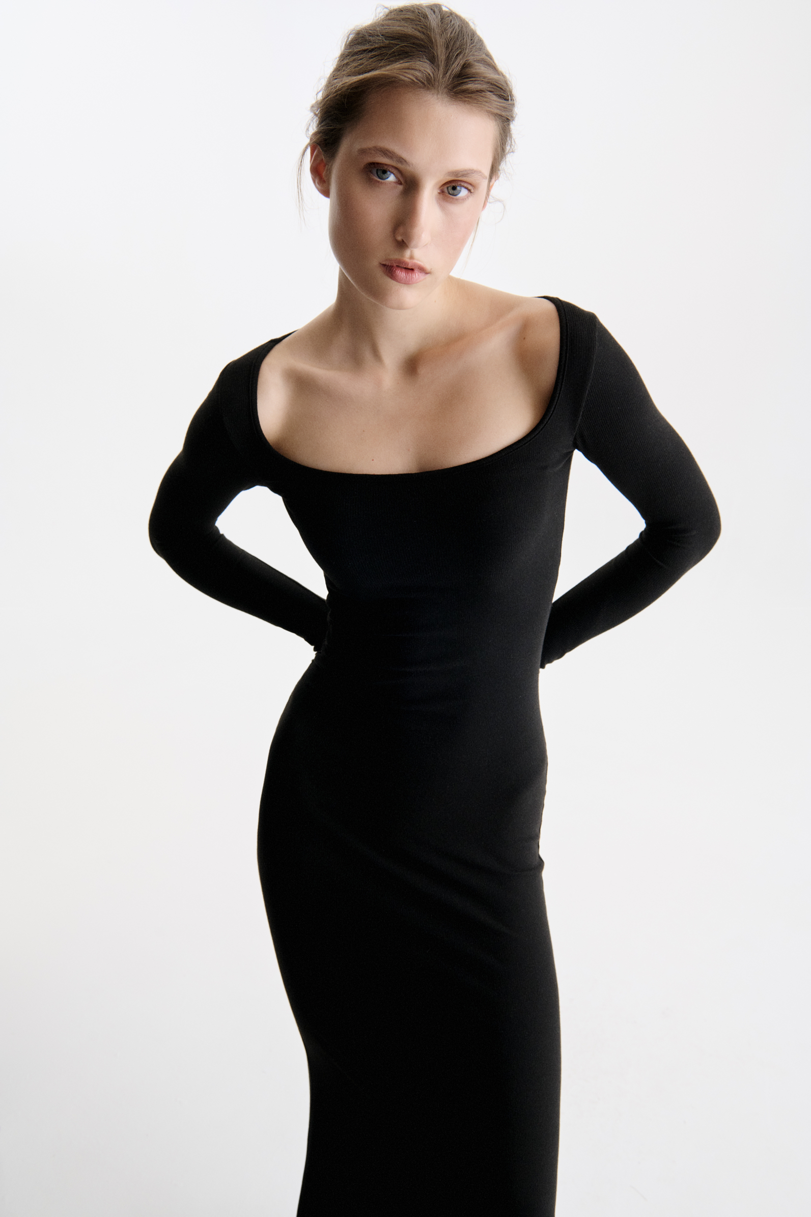 МАКСІ СУКНЯ З М’ЯКИМ ОБТИСЛИМ СИЛУЕТОМ 1230\10-3 зображення 3