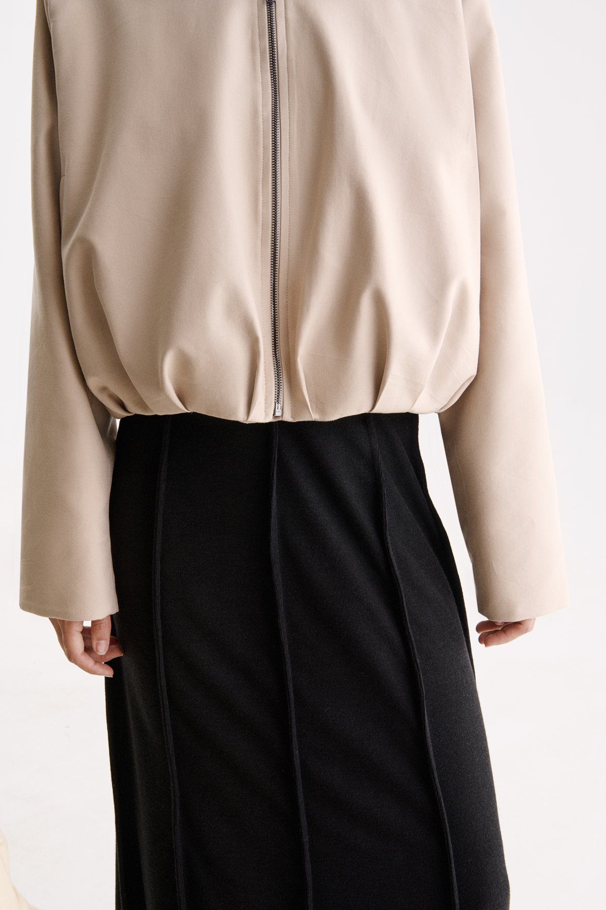 МАКСІ СПІДНИЦЯ З АКЦЕНТНИМИ ВЕРТИКАЛЬНИМИ ШВАМИ 1229\4264 зображення 3