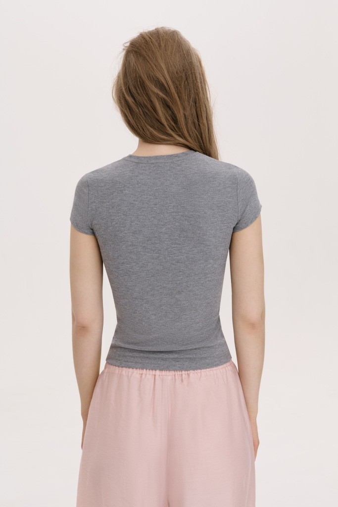 БАЗОВА ТРИКОТАЖНА ФУТБОЛКА У МІЛКИЙ РУБЧИК 1176-2 зображення 2