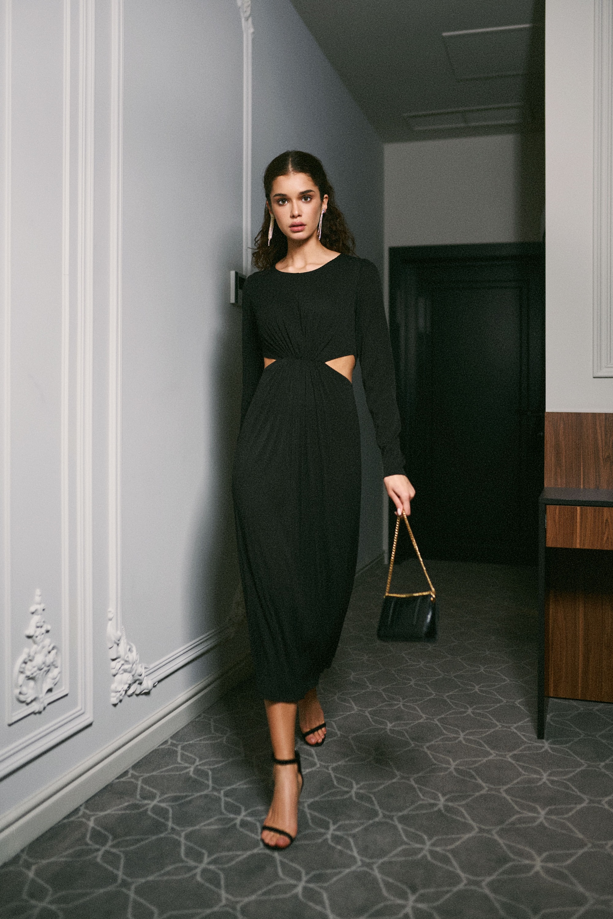 ТРИКОТАЖНА СУКНЯ МІДІ 699 зображення